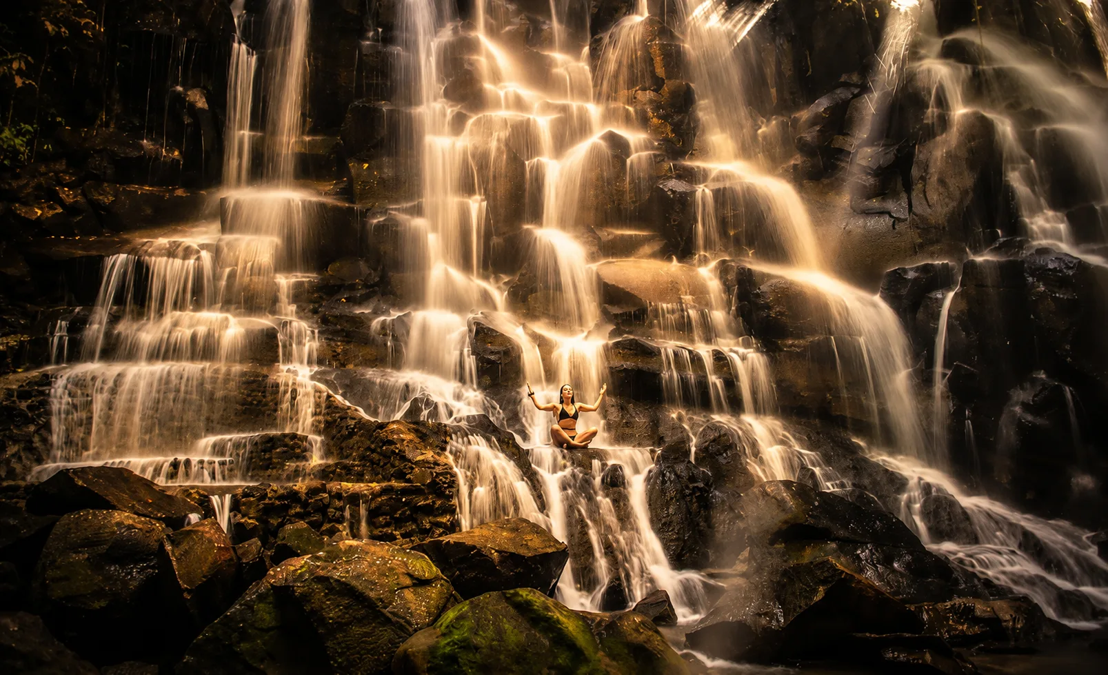 Kanto Lampo Waterfall