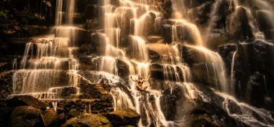 Kanto Lampo Waterfall