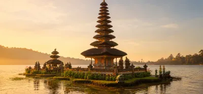 Bedugul & Munduk Alpine Escape: Lakes, Gardens & Hidden Waterfalls