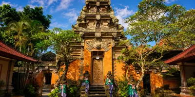 Ubud Palace Cultural Tour: Royal History and Dance
