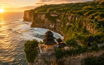 Uluwatu Temple Tour: Sunset, Kecak Dance & Cliff Views
