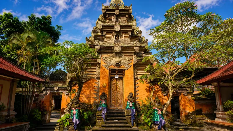 Ubud Palace Cultural Tour: Royal History and Dance
