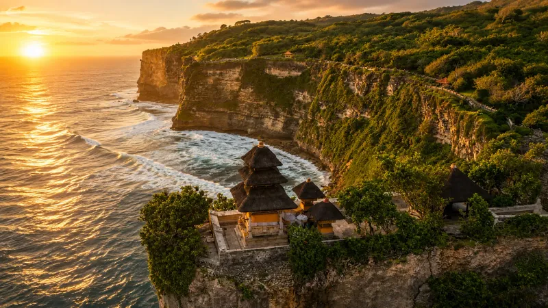 Uluwatu Temple Tour: Sunset, Kecak Dance & Cliff Views